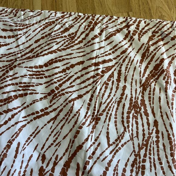 Kenneth Cole Reaction 70” x 72” Orange Zebra Fabric Shower Curtain Modern Home - Picture 4 of 4